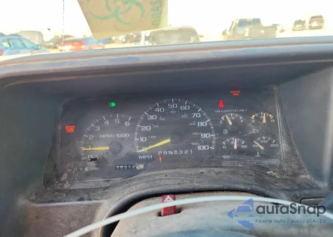 2000 Chevrolet Tahoe K1500 z USA, uszkodzony, nr VIN 1GNEK13R2YR124110